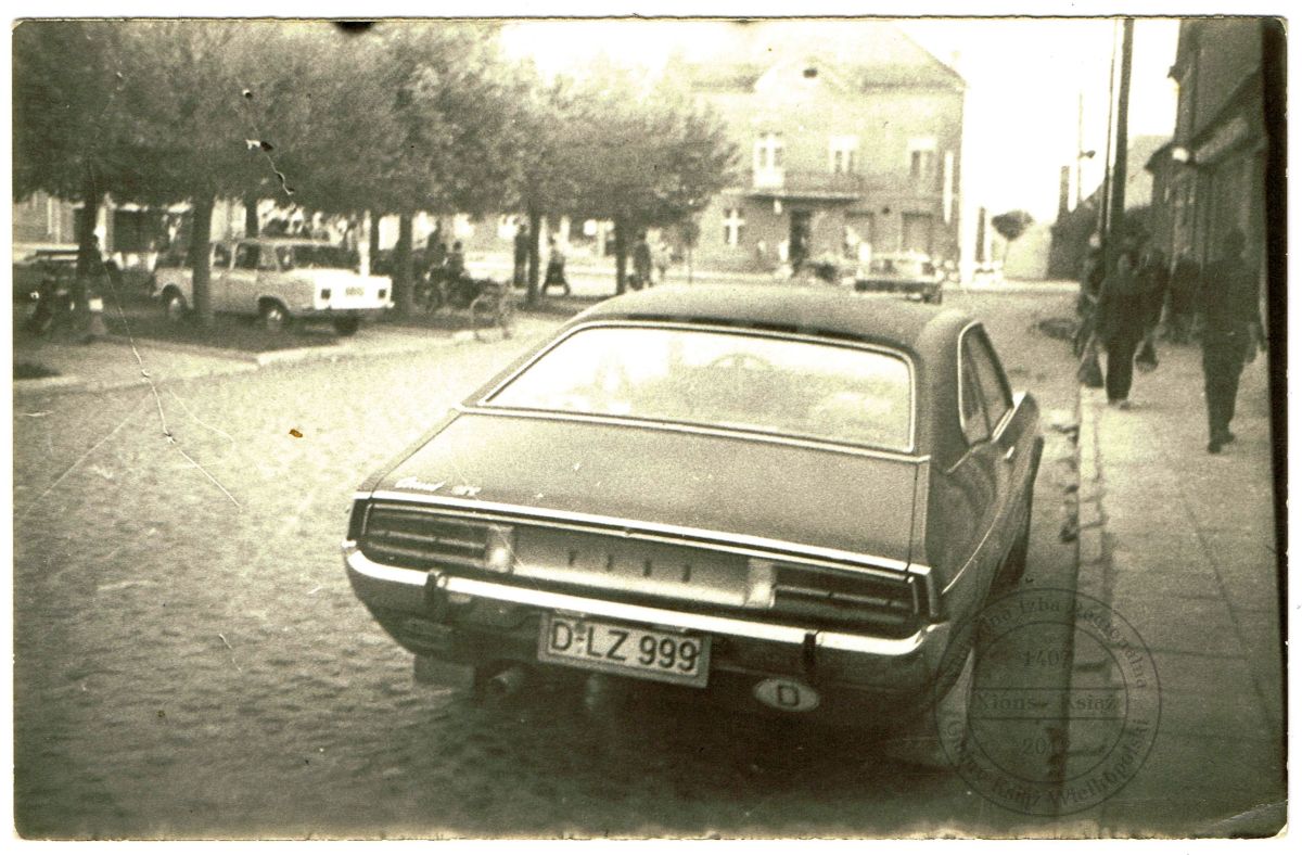 Ford Consul na rynku. Książ 1974 r.