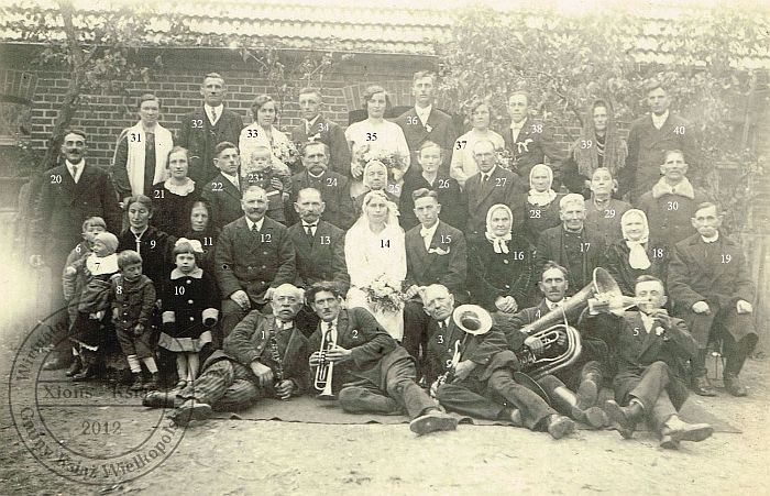 Zdjęcie weselne Cecylii i Wojciecha Cichoniów. Mchy, 21 października 1931 r.