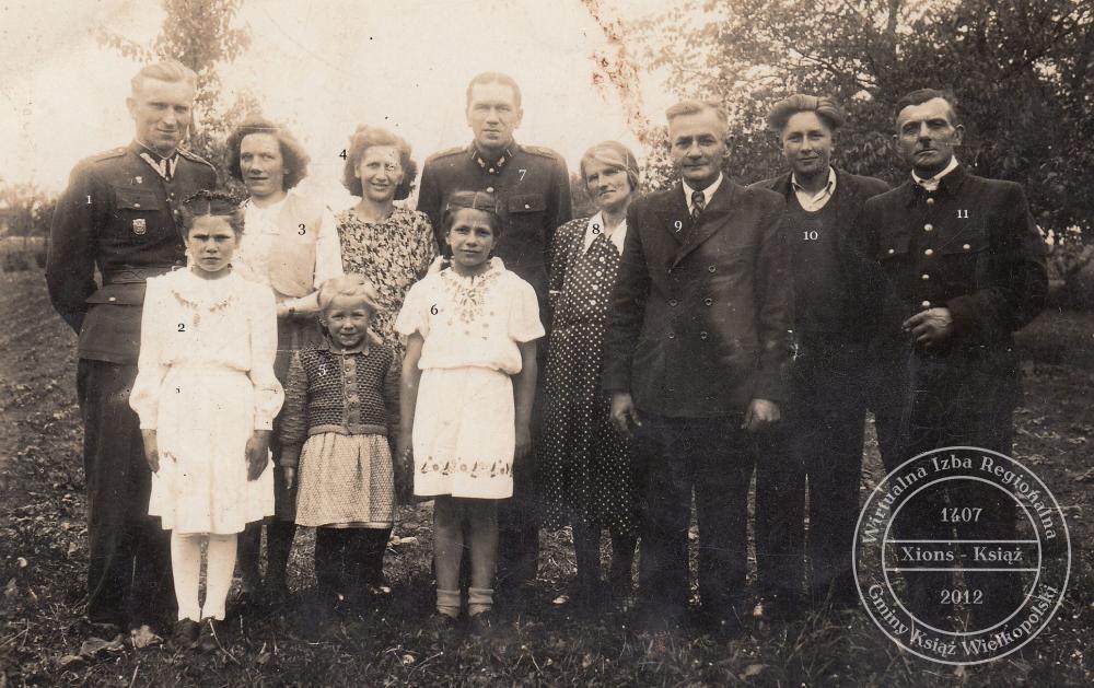 Rodzina Ustasiaków z Brzóstowni, około 1952 r.