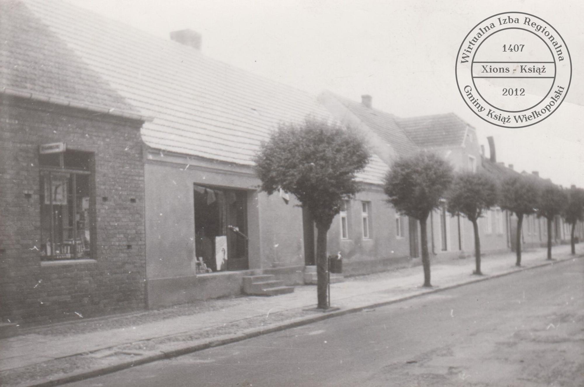 Widok na ulicę Świerczewskiego, 1973 r.