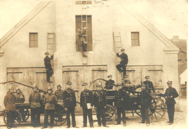 Ochotnicza Straż Pożarna w Książu 1935 r.