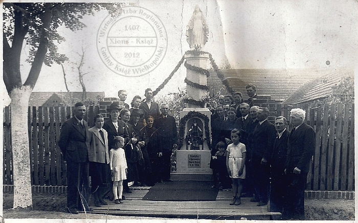 Poświęcenie figury - Chwałkowo Kościelne - 1946 r.